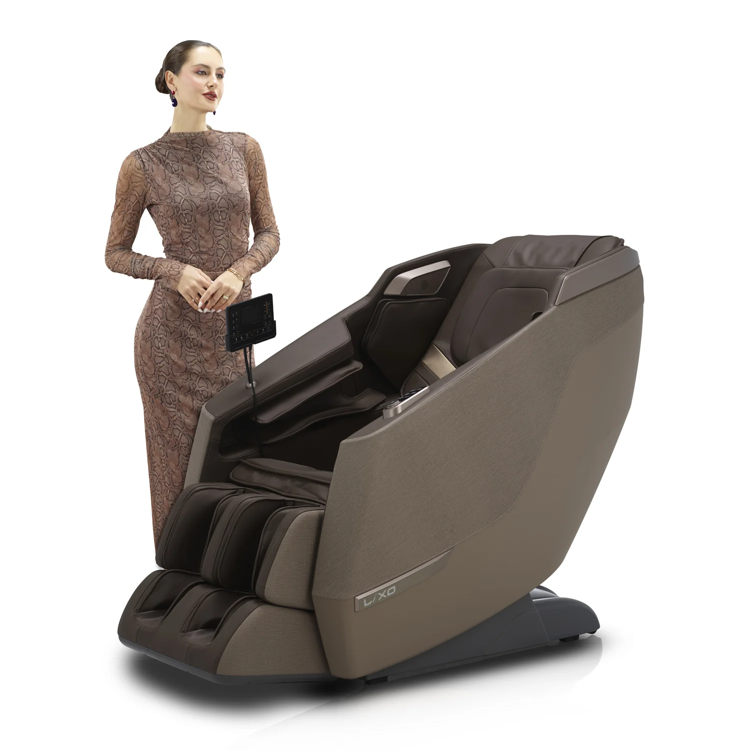 Lixo LI4405 Neo massage chair in Indian heritage palace setting